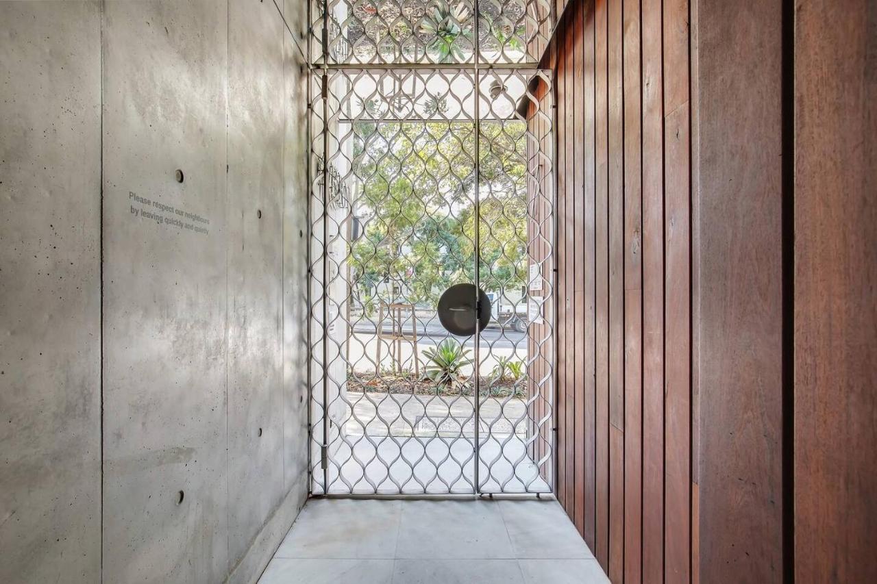 Appartamento 'the Fern' Split-level Oasis With Lush Courtyard Sydney